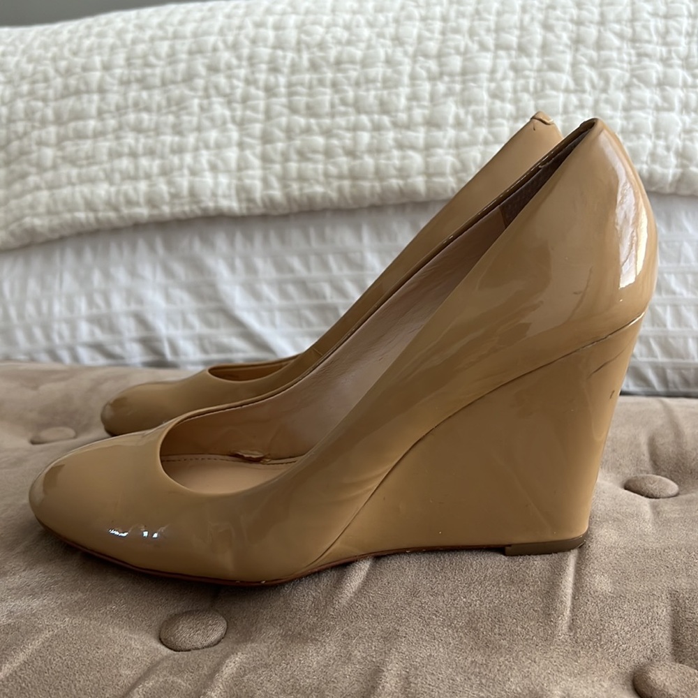 Patent leather closed toe wedges